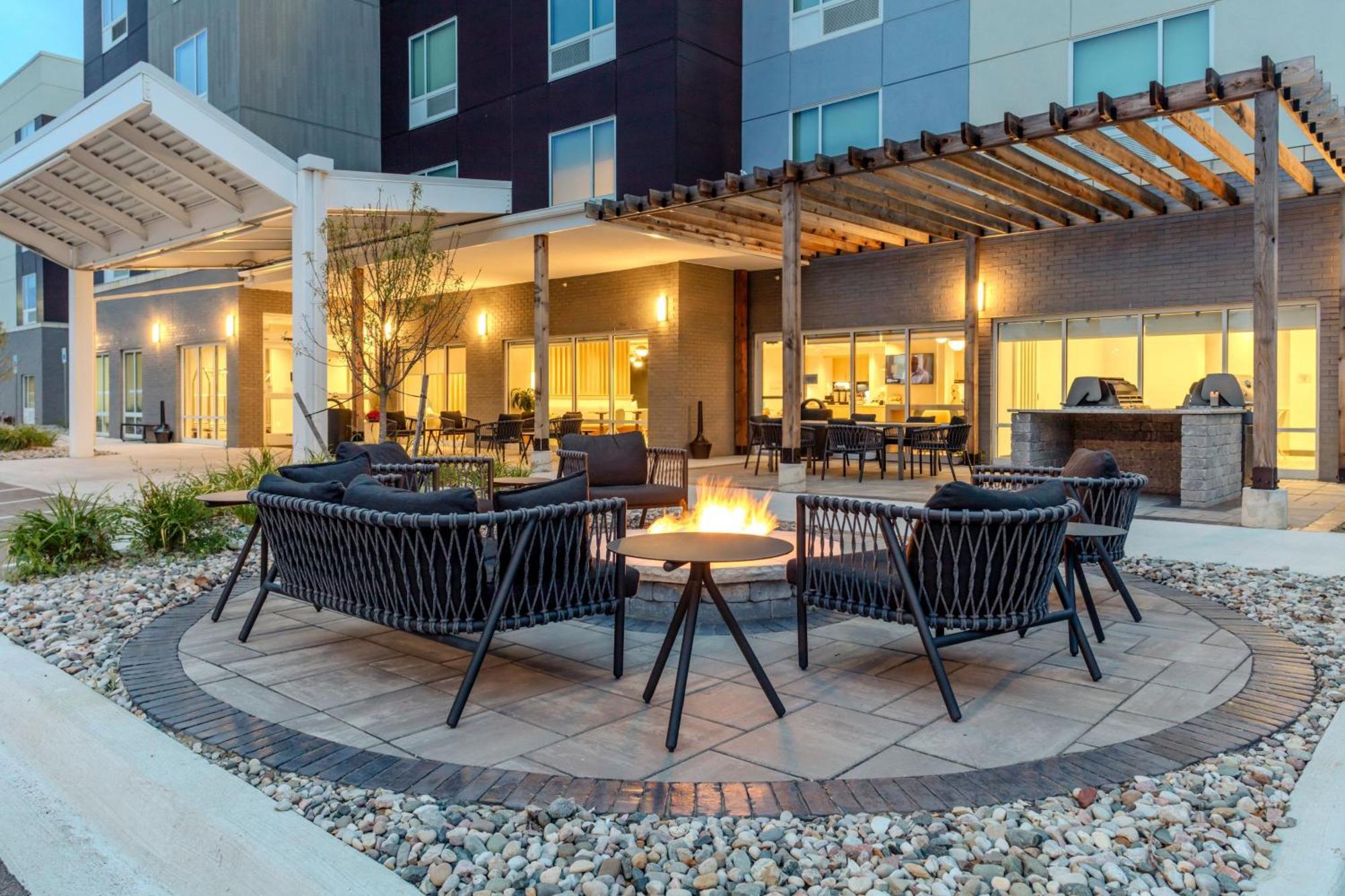 Towneplace Suites By Marriott Chesterfield מראה חיצוני תמונה
